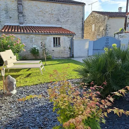 Florene A La Campagne Holiday home *