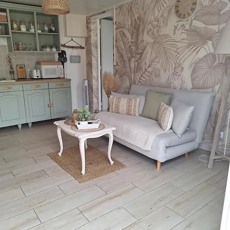 Florene A La Campagne Holiday home Authon-Ebeon